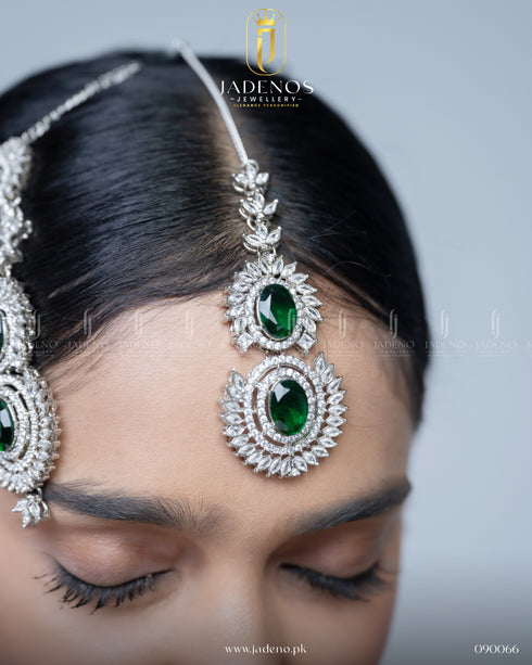 Jadeno's Signature Arzoo-e-Husn Set with Tika Jhumar